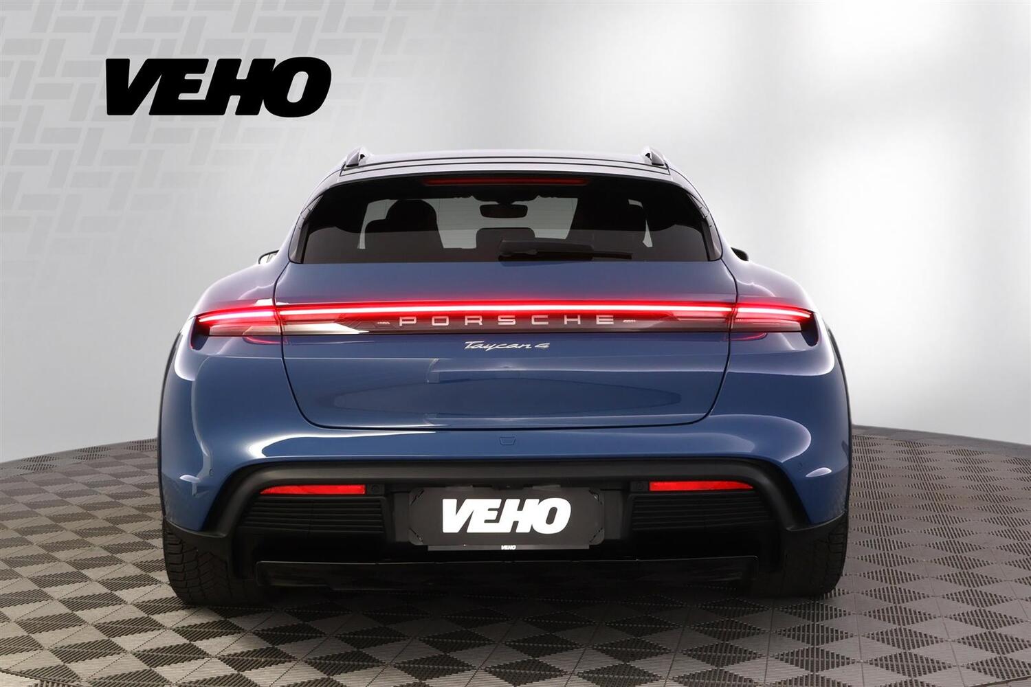 Porsche Taycan vaihtoauto