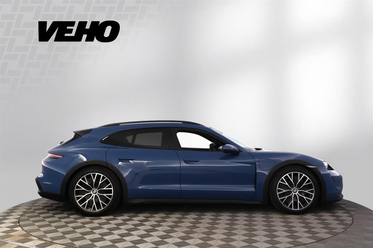 Porsche Taycan vaihtoauto