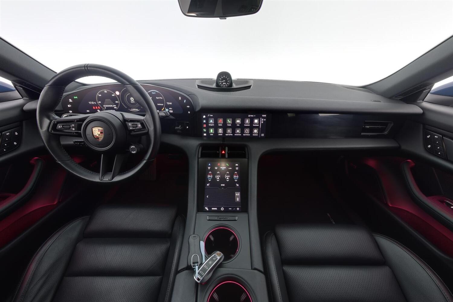 Porsche Taycan vaihtoauto