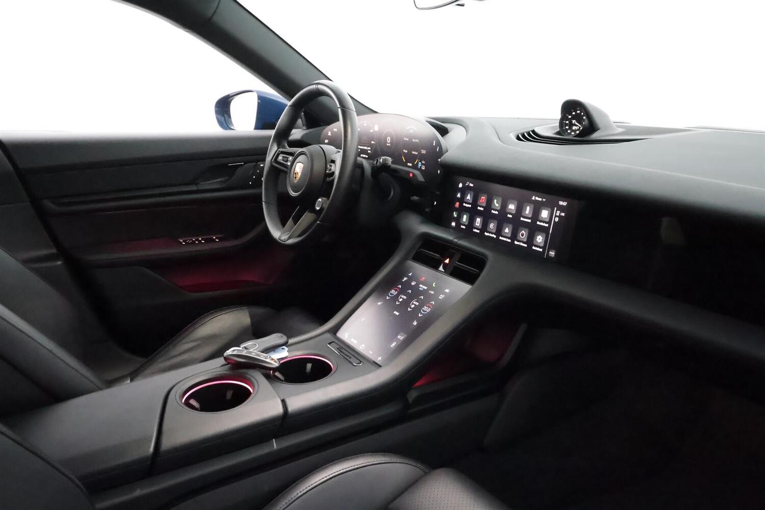 Porsche Taycan vaihtoauto
