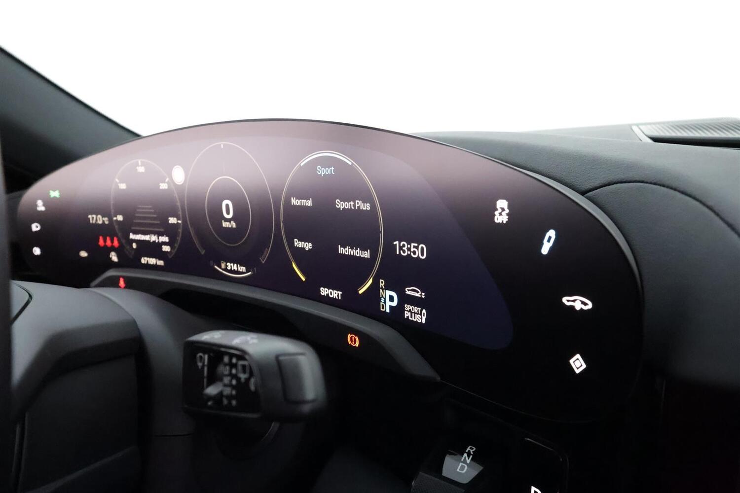 Porsche Taycan vaihtoauto