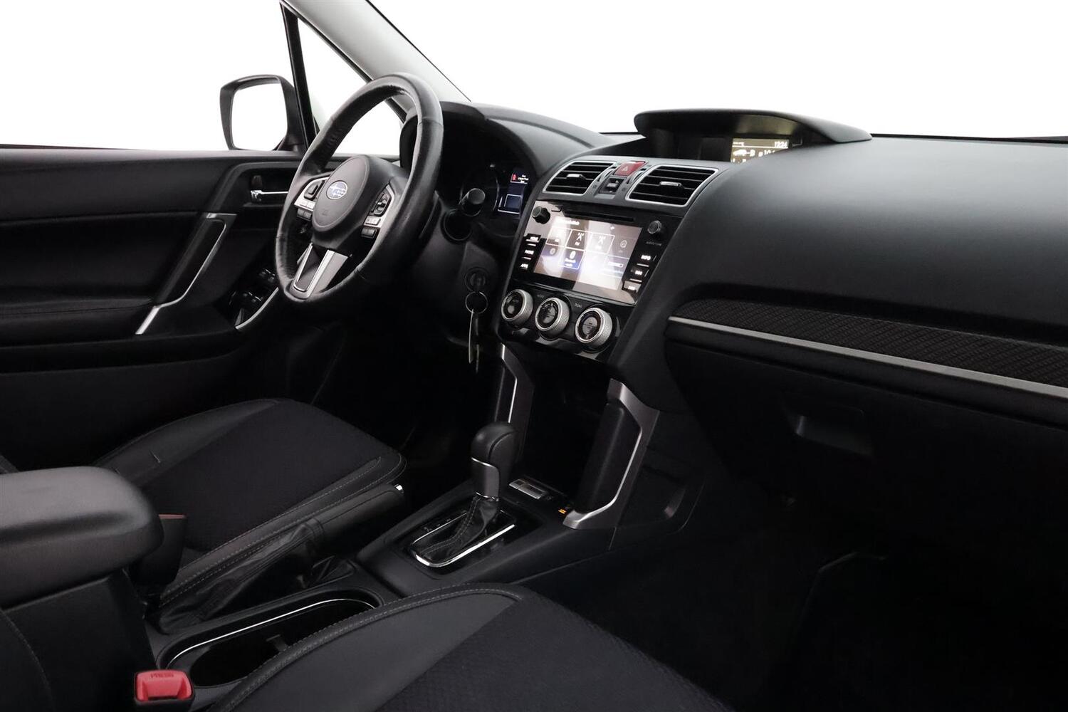 Subaru Forester vaihtoauto