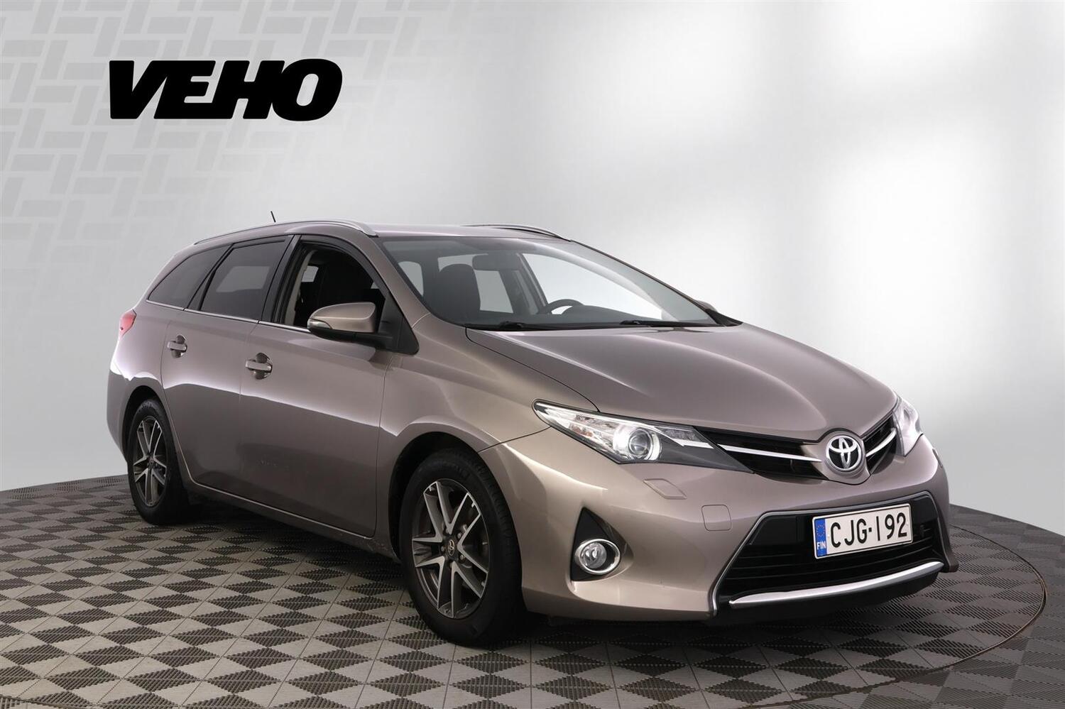 Toyota Auris vaihtoauto