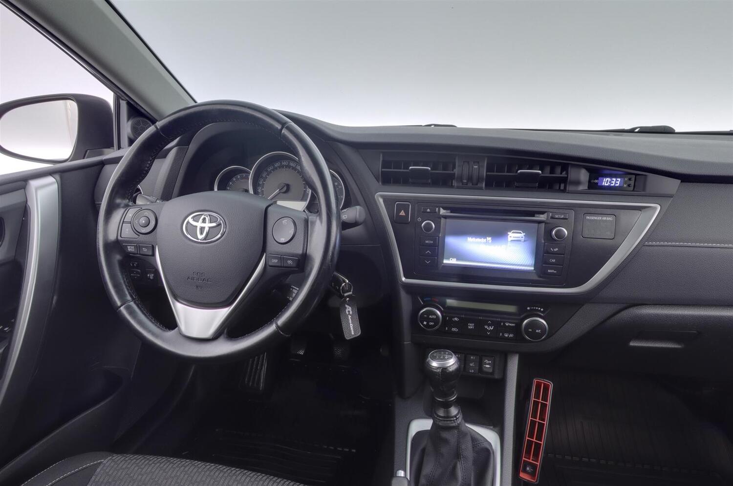 Toyota Auris vaihtoauto