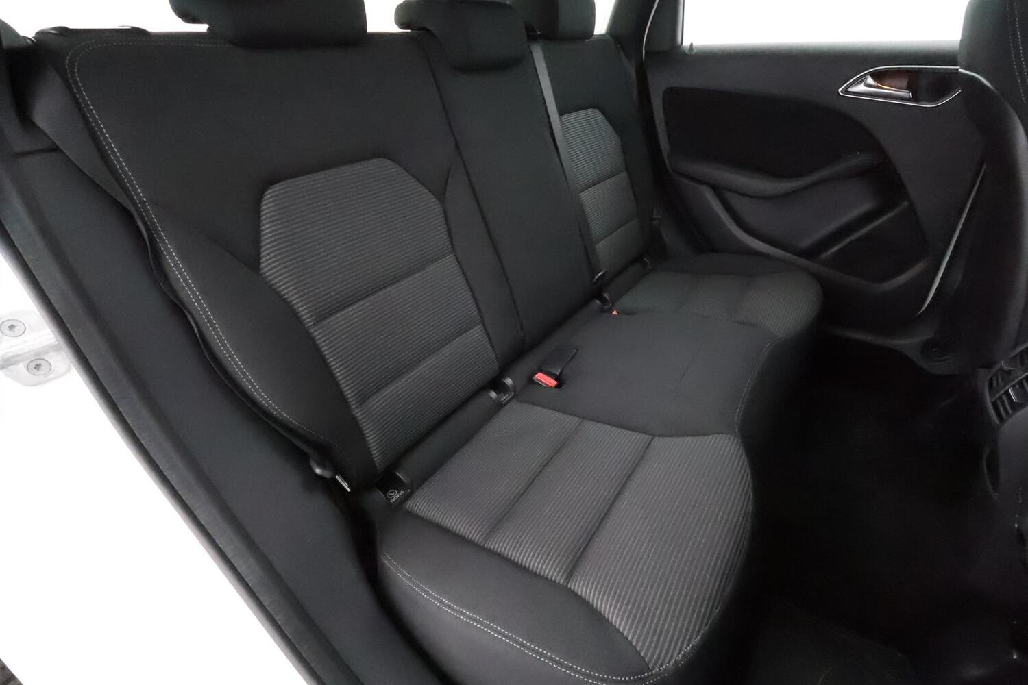 Mercedes-Benz B vaihtoauto