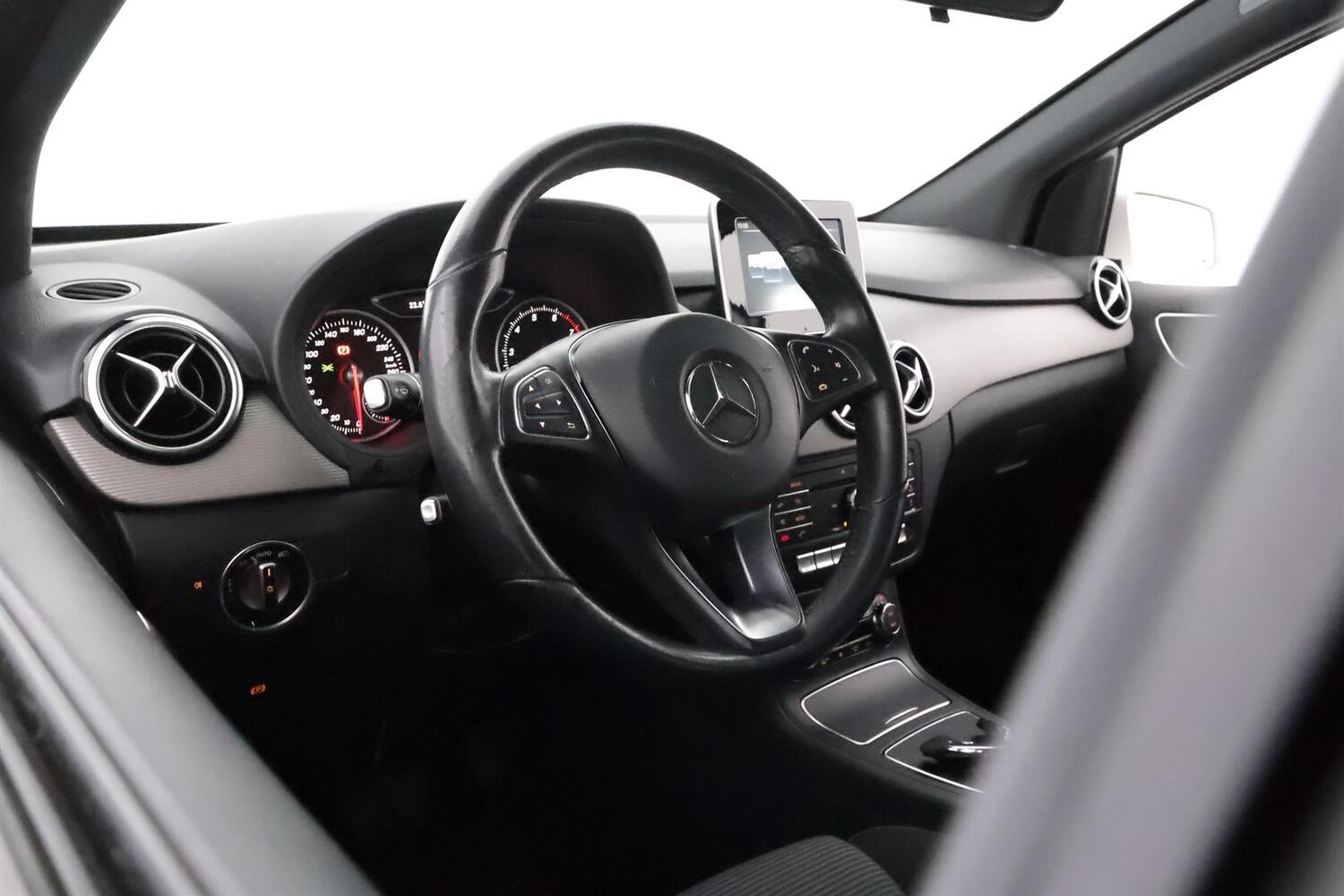 Mercedes-Benz B vaihtoauto