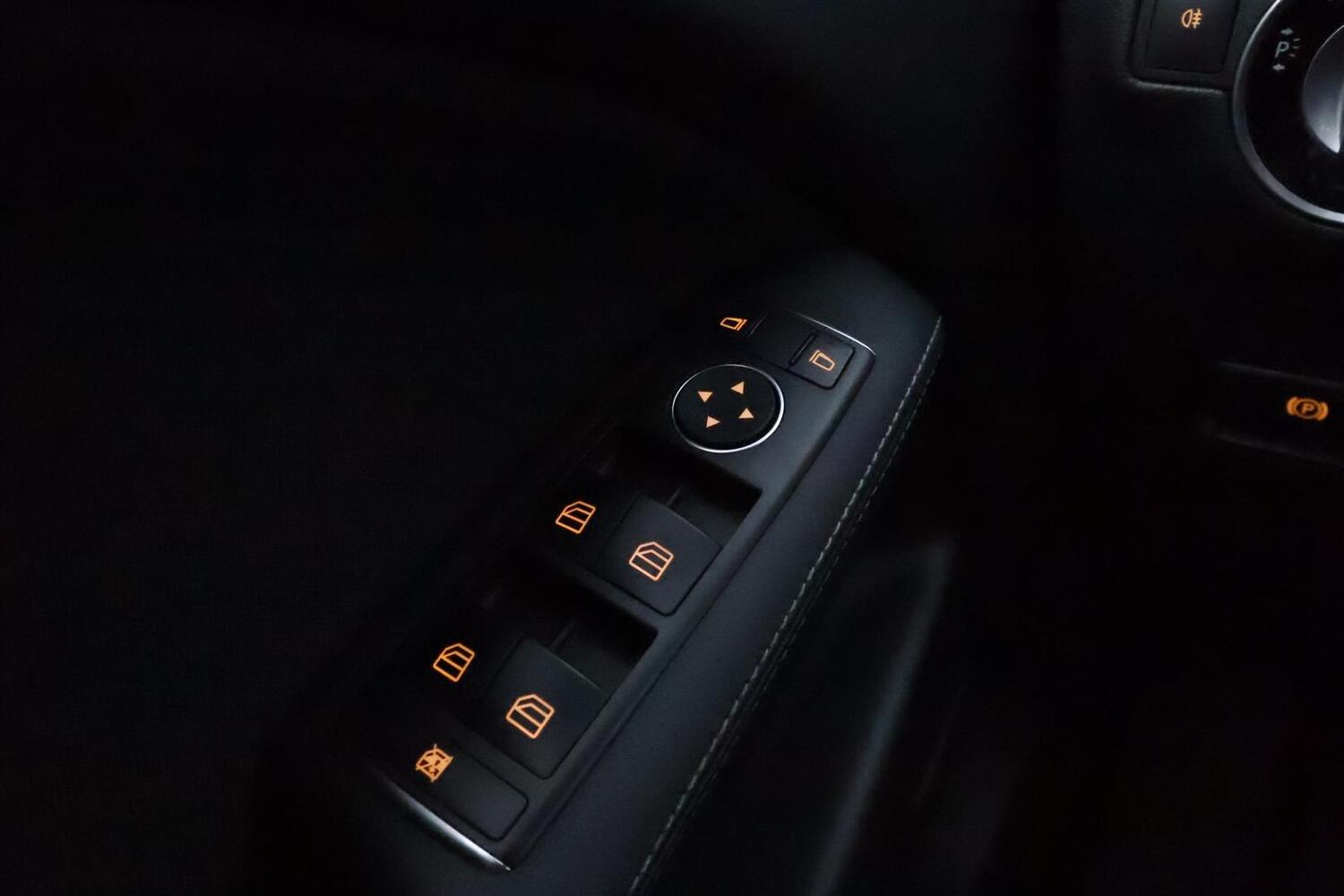 Mercedes-Benz B vaihtoauto