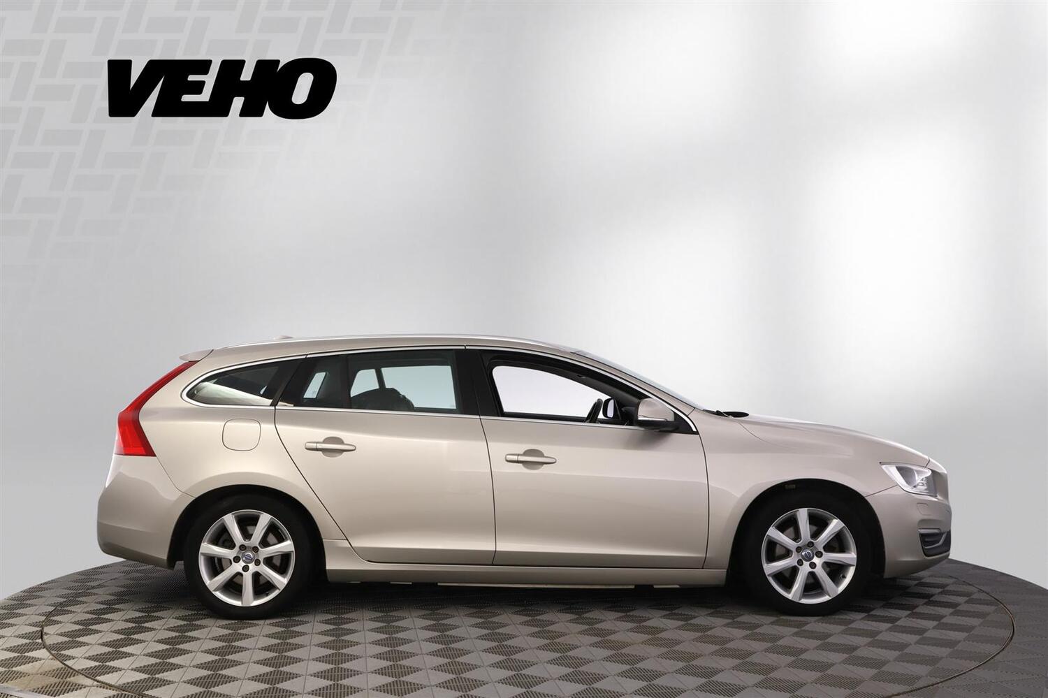Volvo V60 vaihtoauto