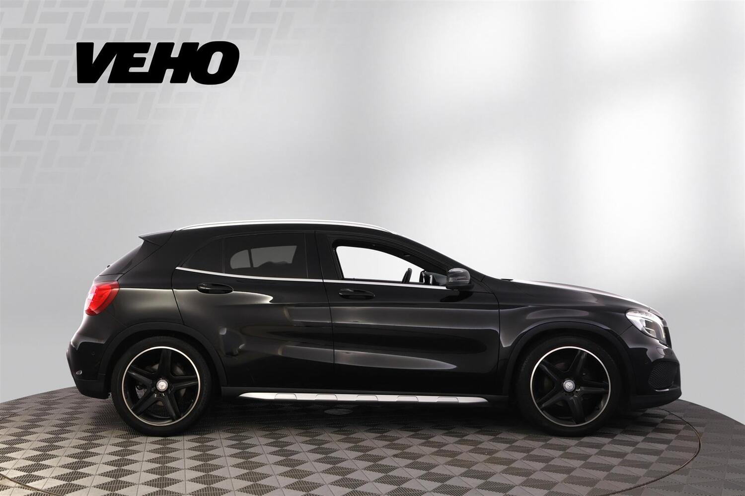 Mercedes-Benz GLA vaihtoauto