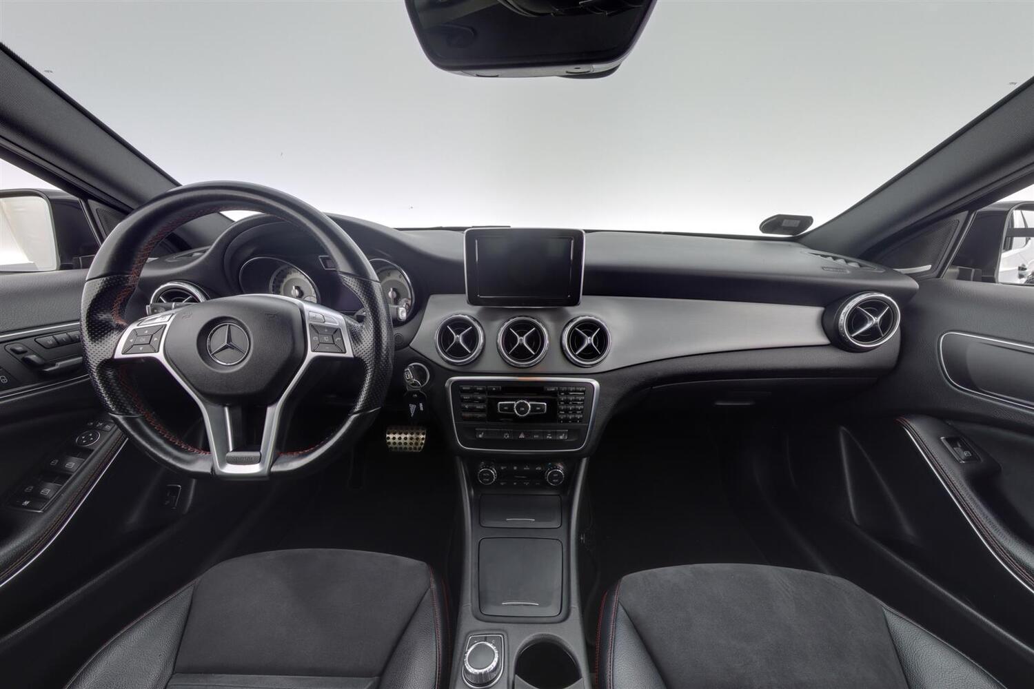 Mercedes-Benz GLA vaihtoauto