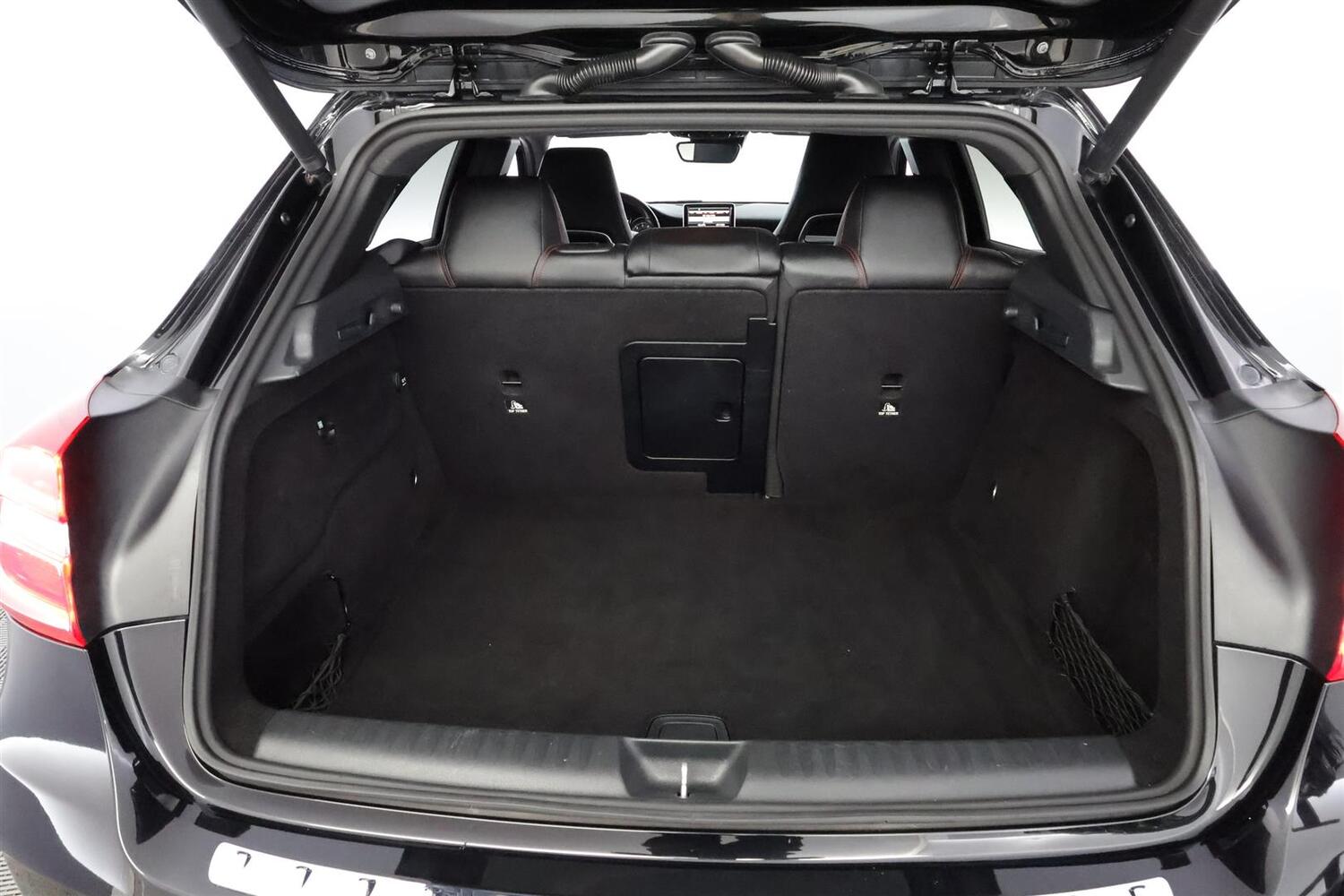 Mercedes-Benz GLA vaihtoauto