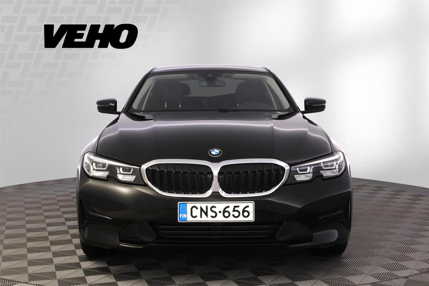 BMW 320 vaihtoauto