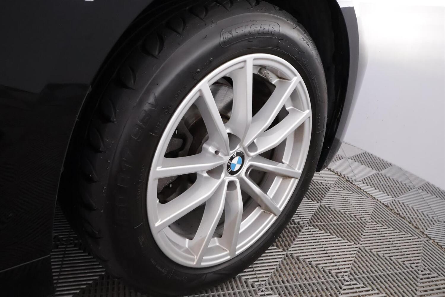 BMW 320 vaihtoauto