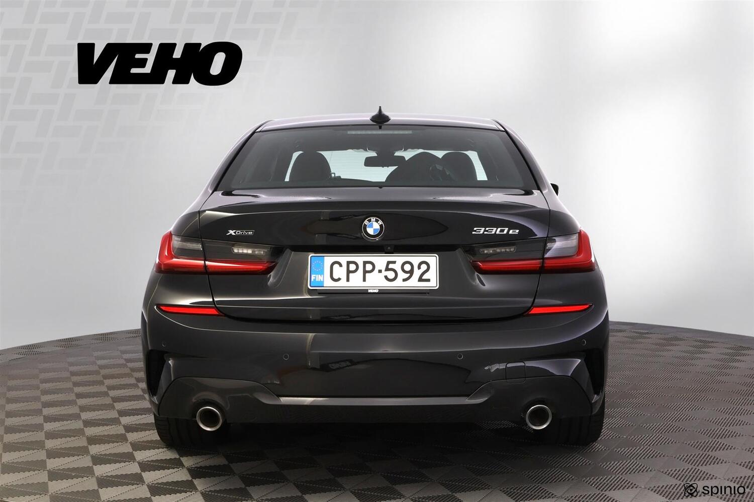 BMW 330 vaihtoauto
