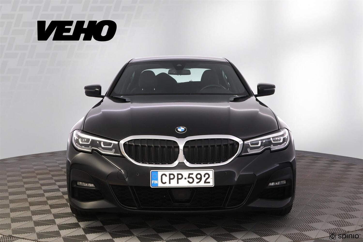 BMW 330 vaihtoauto