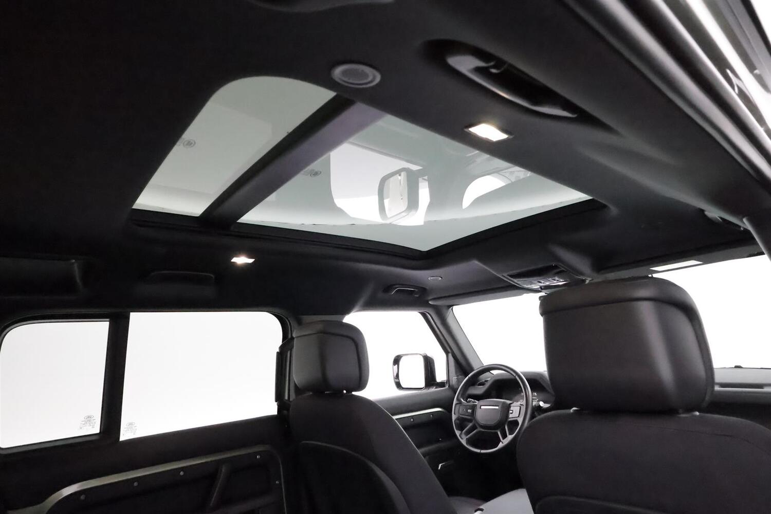 Land Rover Defender vaihtoauto