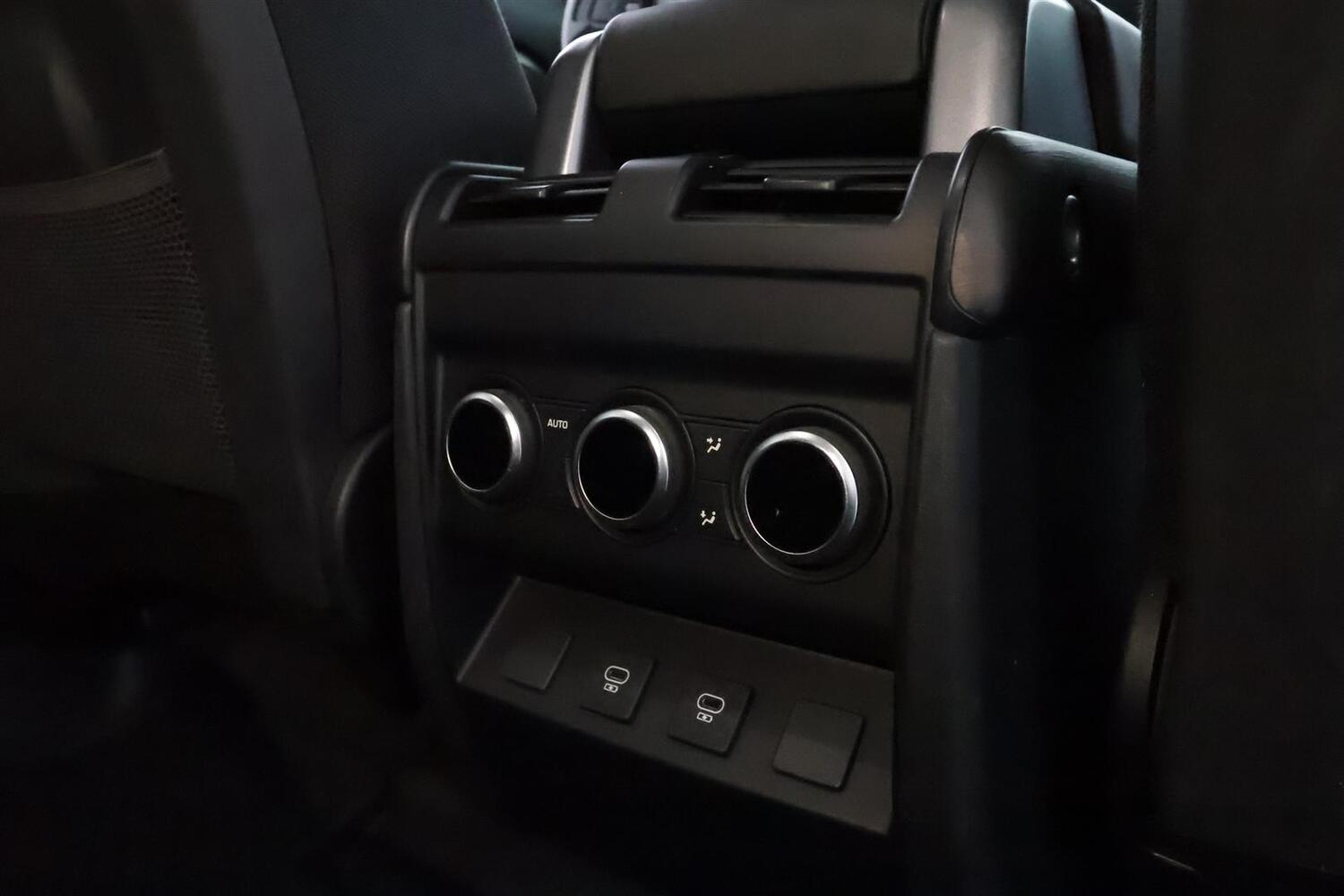 Land Rover Defender vaihtoauto