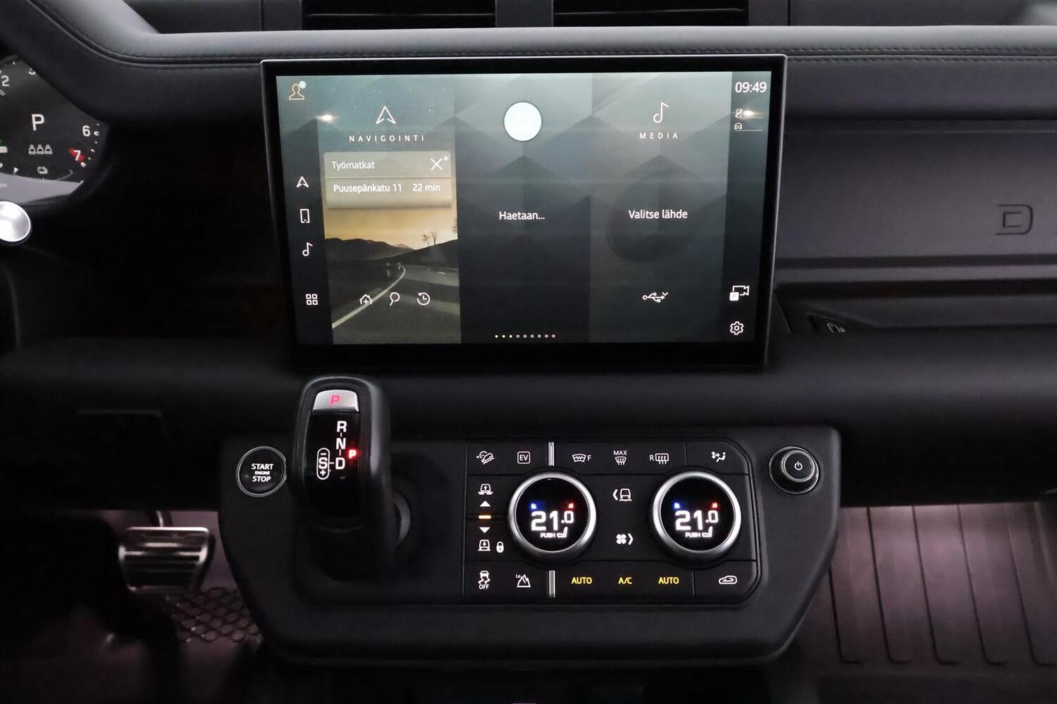 Land Rover Defender vaihtoauto