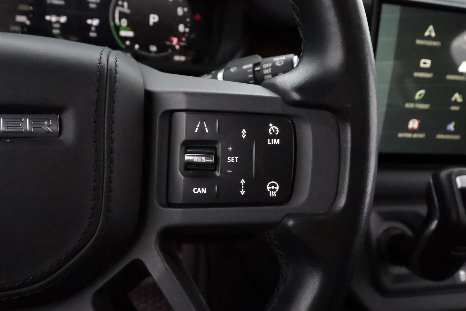 Land Rover Defender vaihtoauto