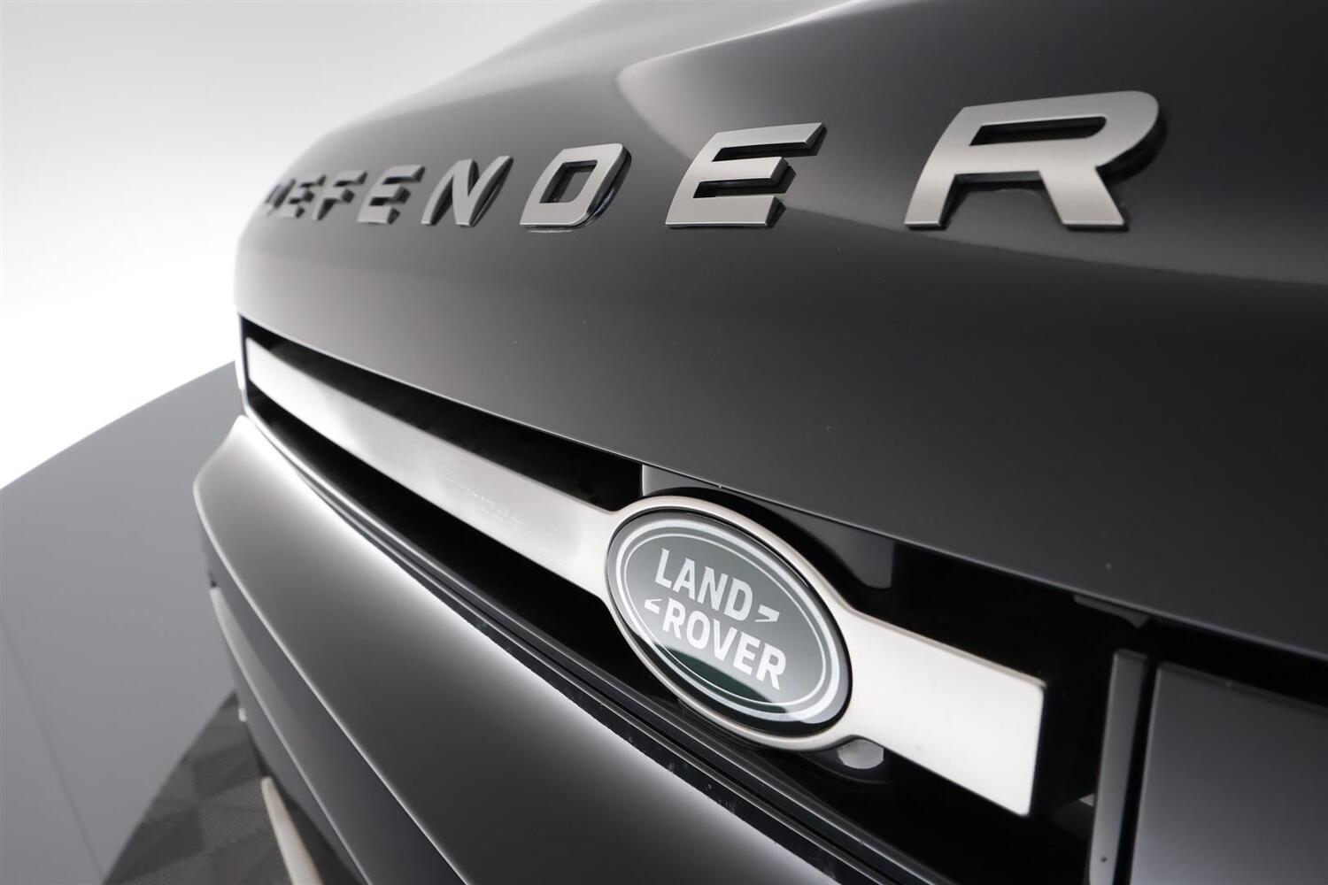 Land Rover Defender vaihtoauto