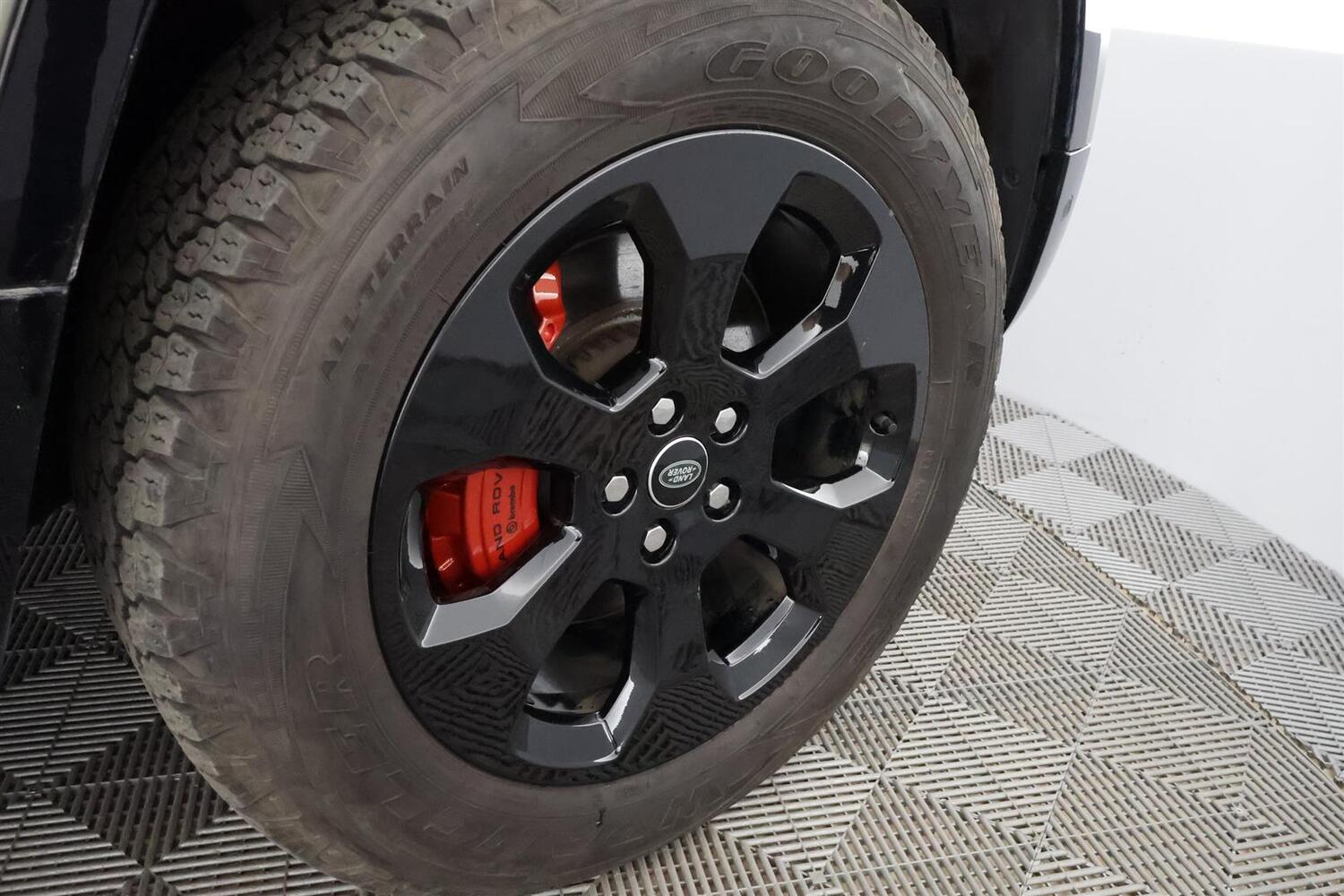 Land Rover Defender vaihtoauto