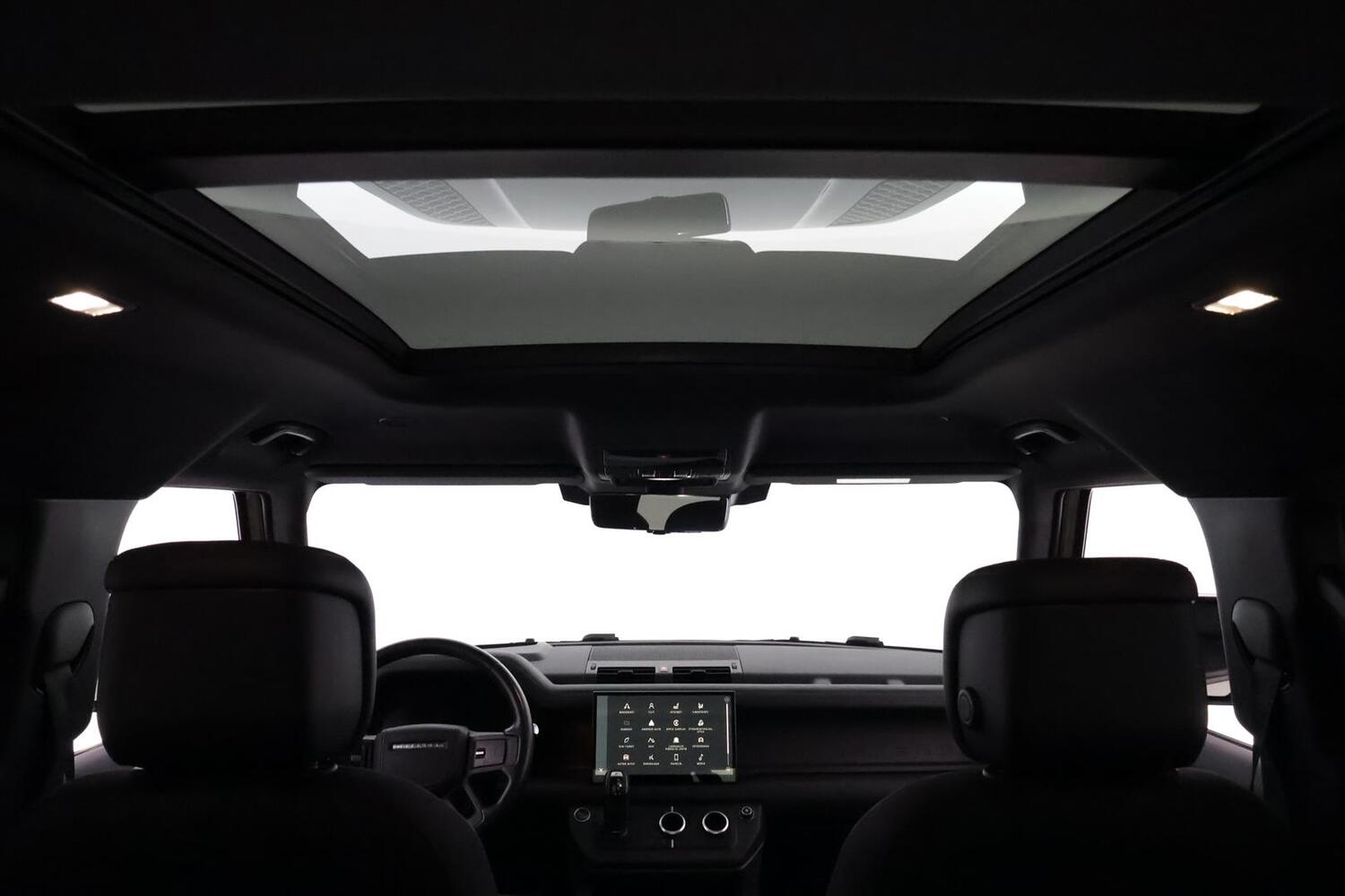 Land Rover Defender vaihtoauto