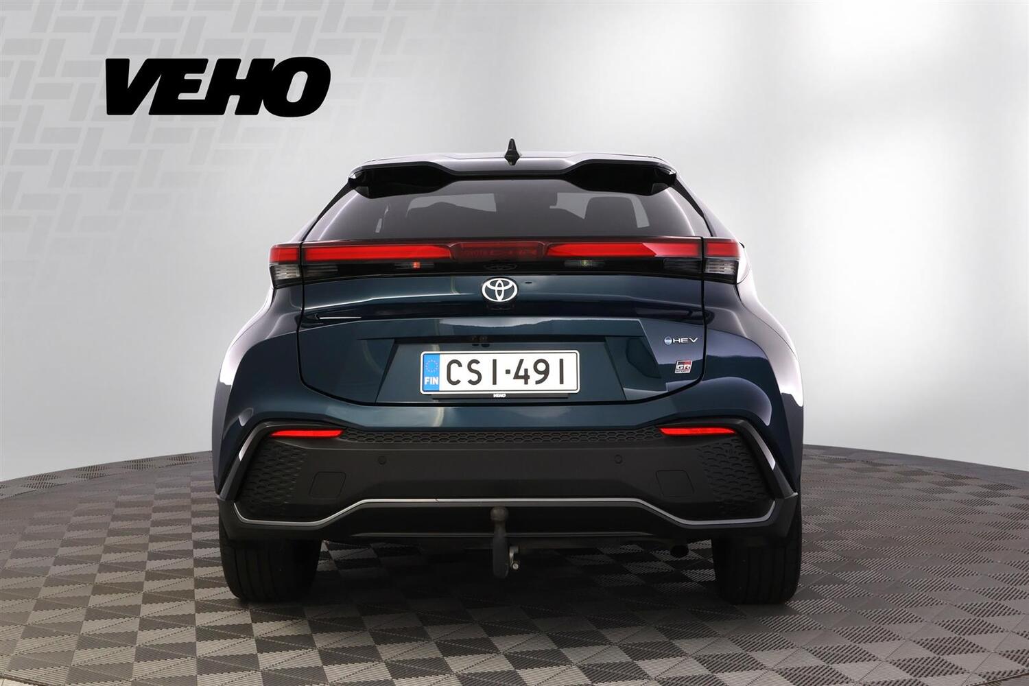 Toyota C-HR vaihtoauto