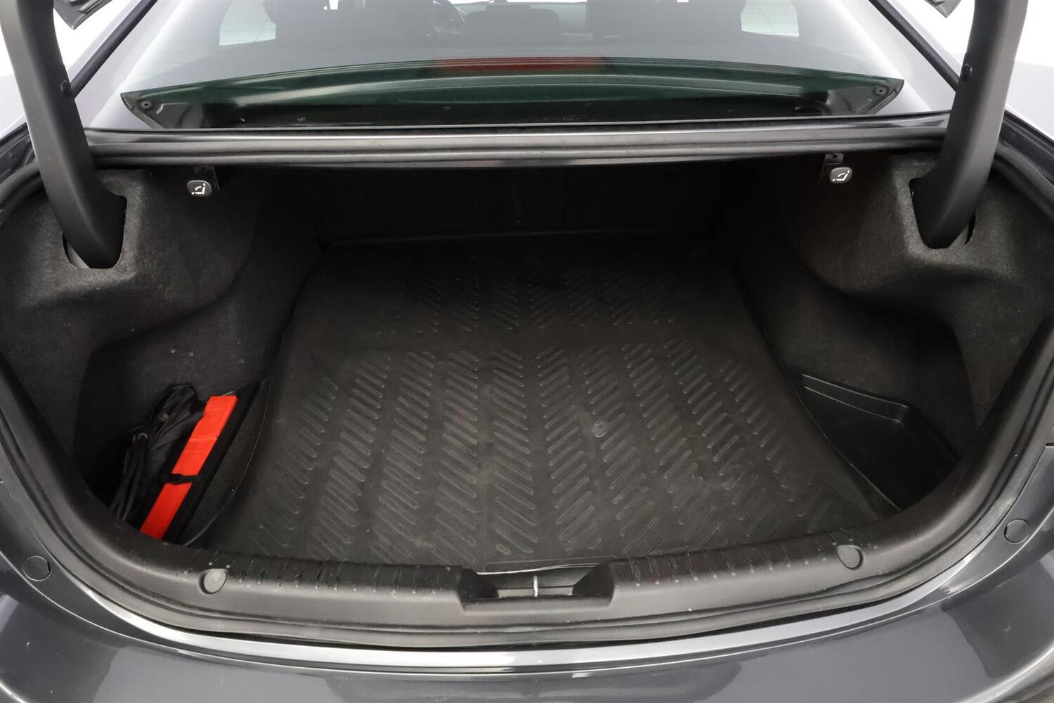 Mazda 6 vaihtoauto