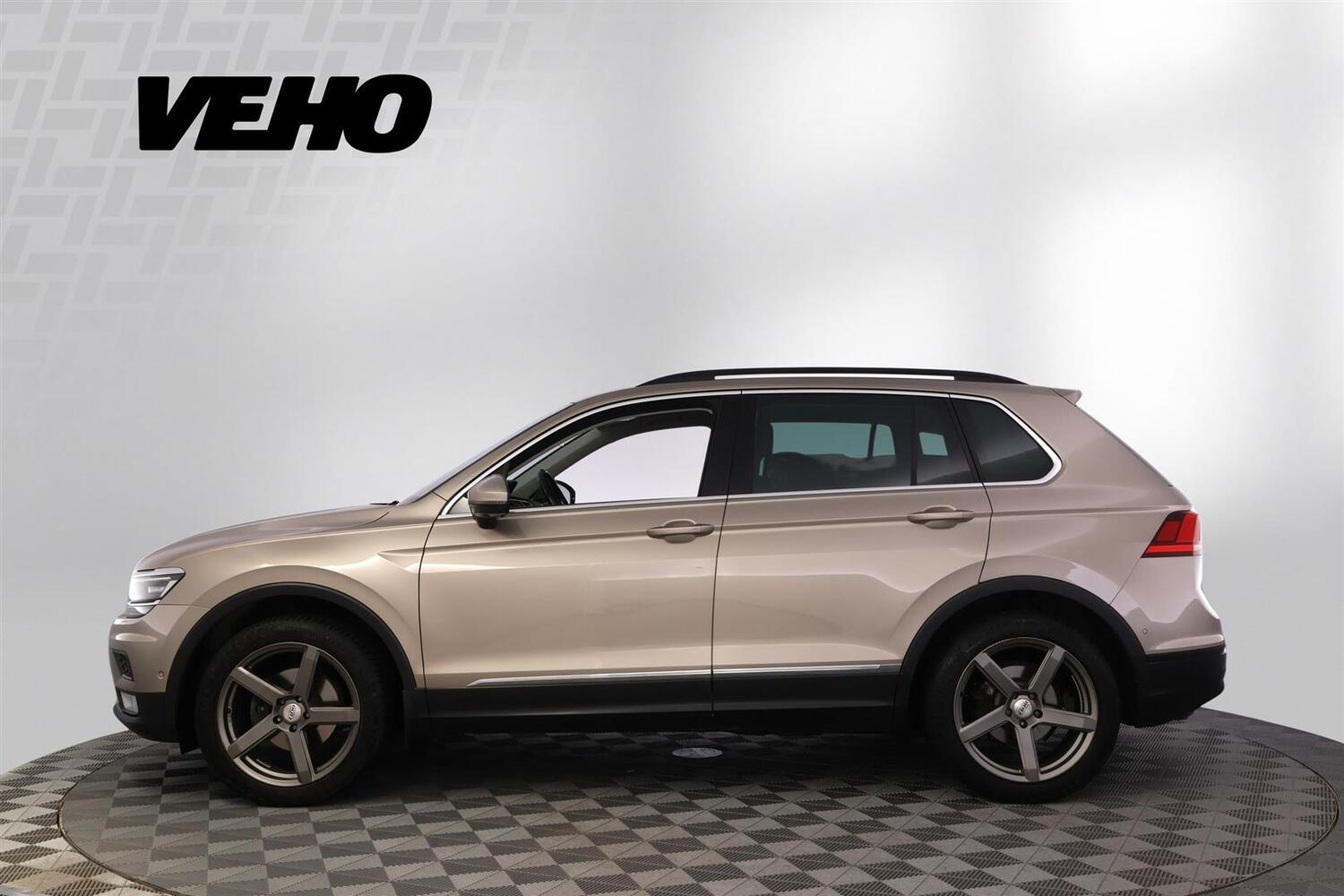 Volkswagen Tiguan vaihtoauto