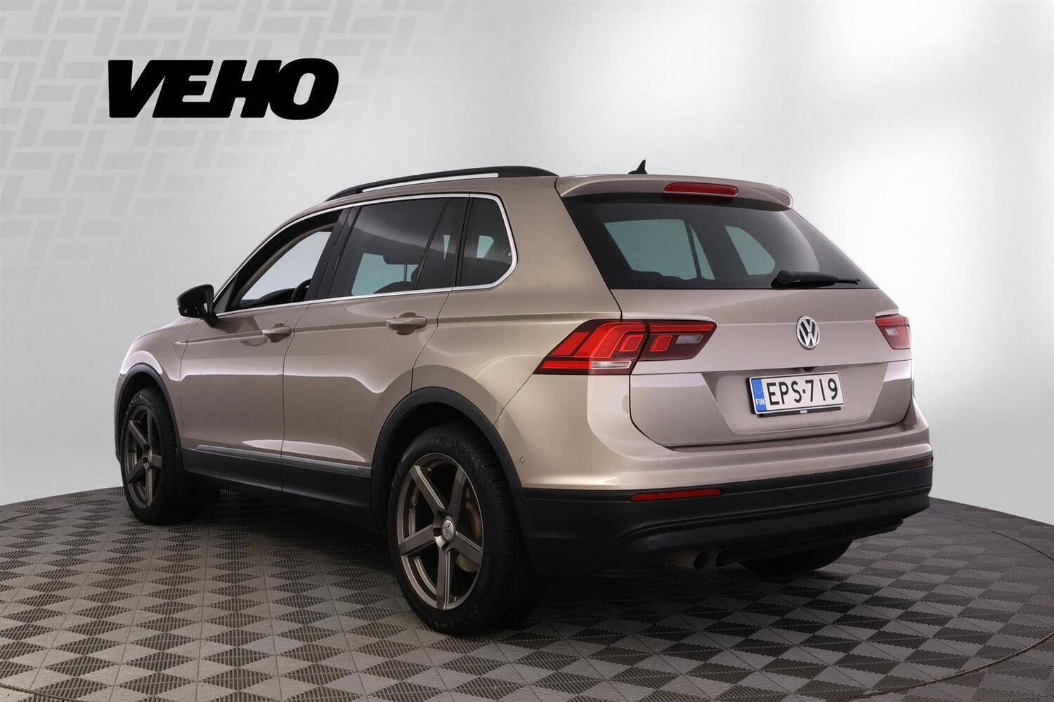 Volkswagen Tiguan vaihtoauto