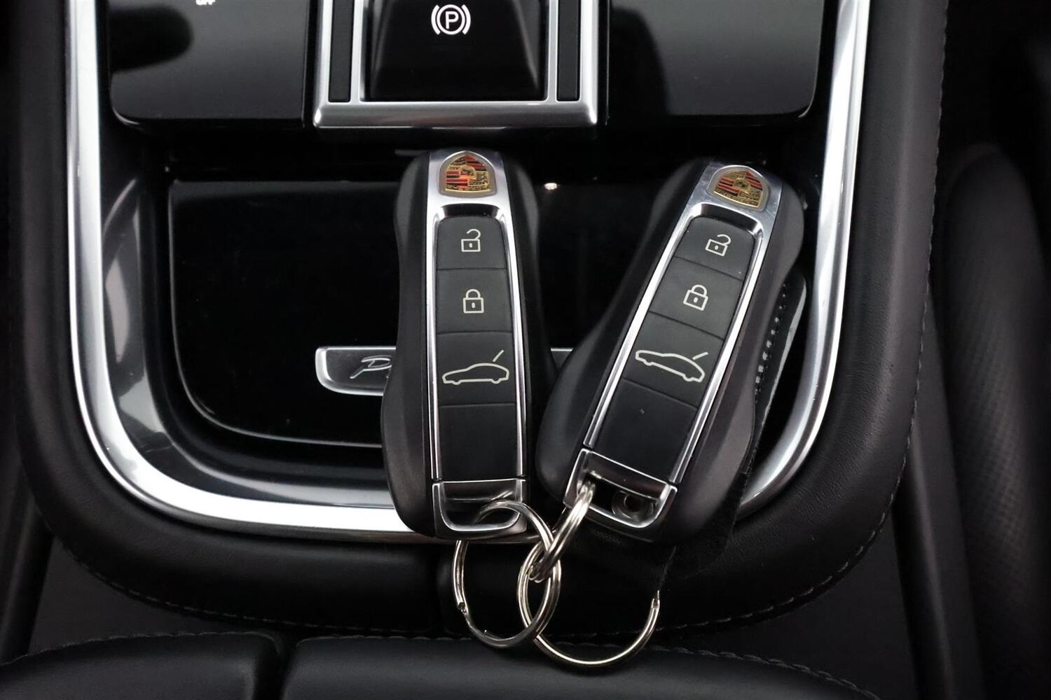 Porsche Panamera vaihtoauto