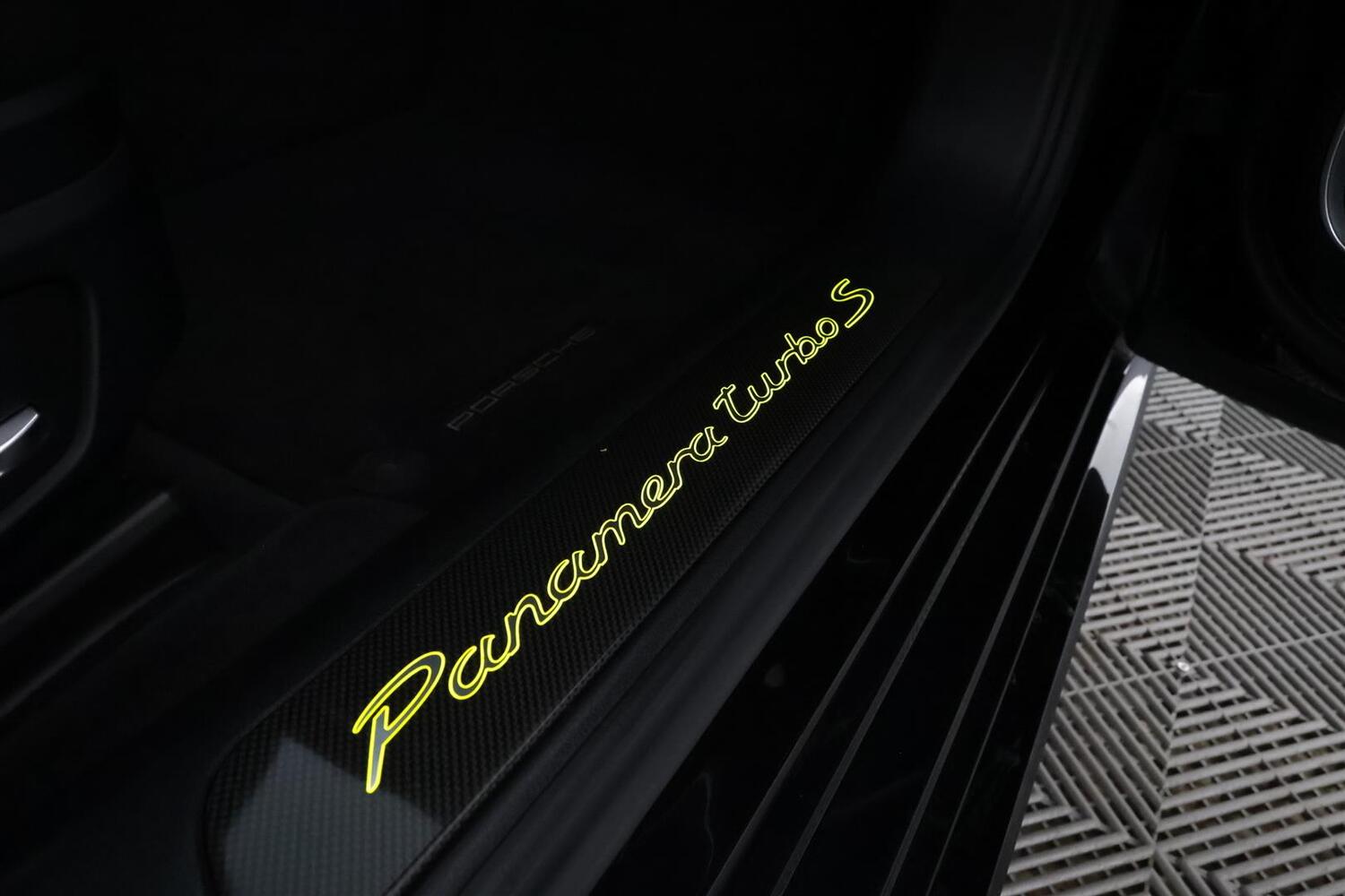 Porsche Panamera vaihtoauto