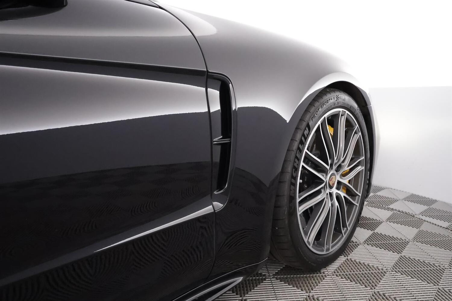 Porsche Panamera vaihtoauto