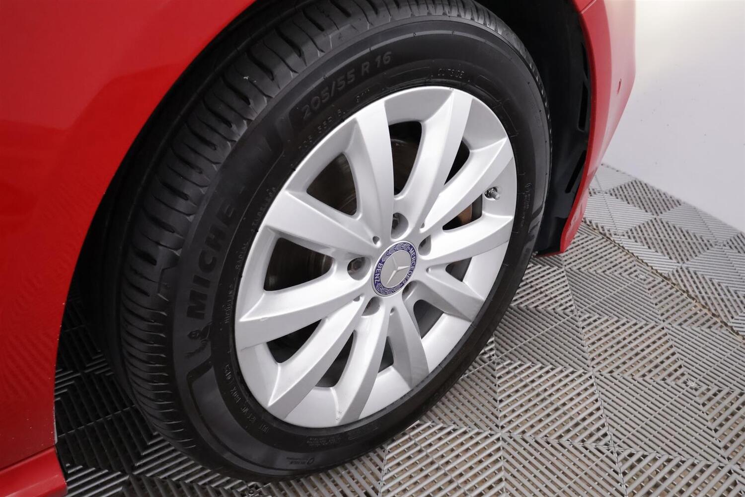 Mercedes-Benz A vaihtoauto