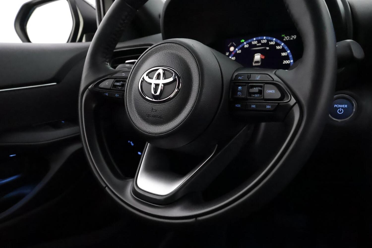 Toyota Yaris Cross vaihtoauto