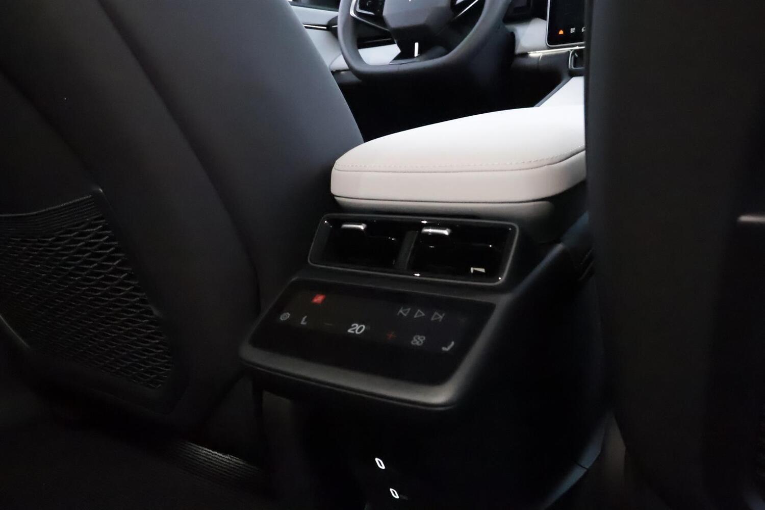 Polestar 4 vaihtoauto