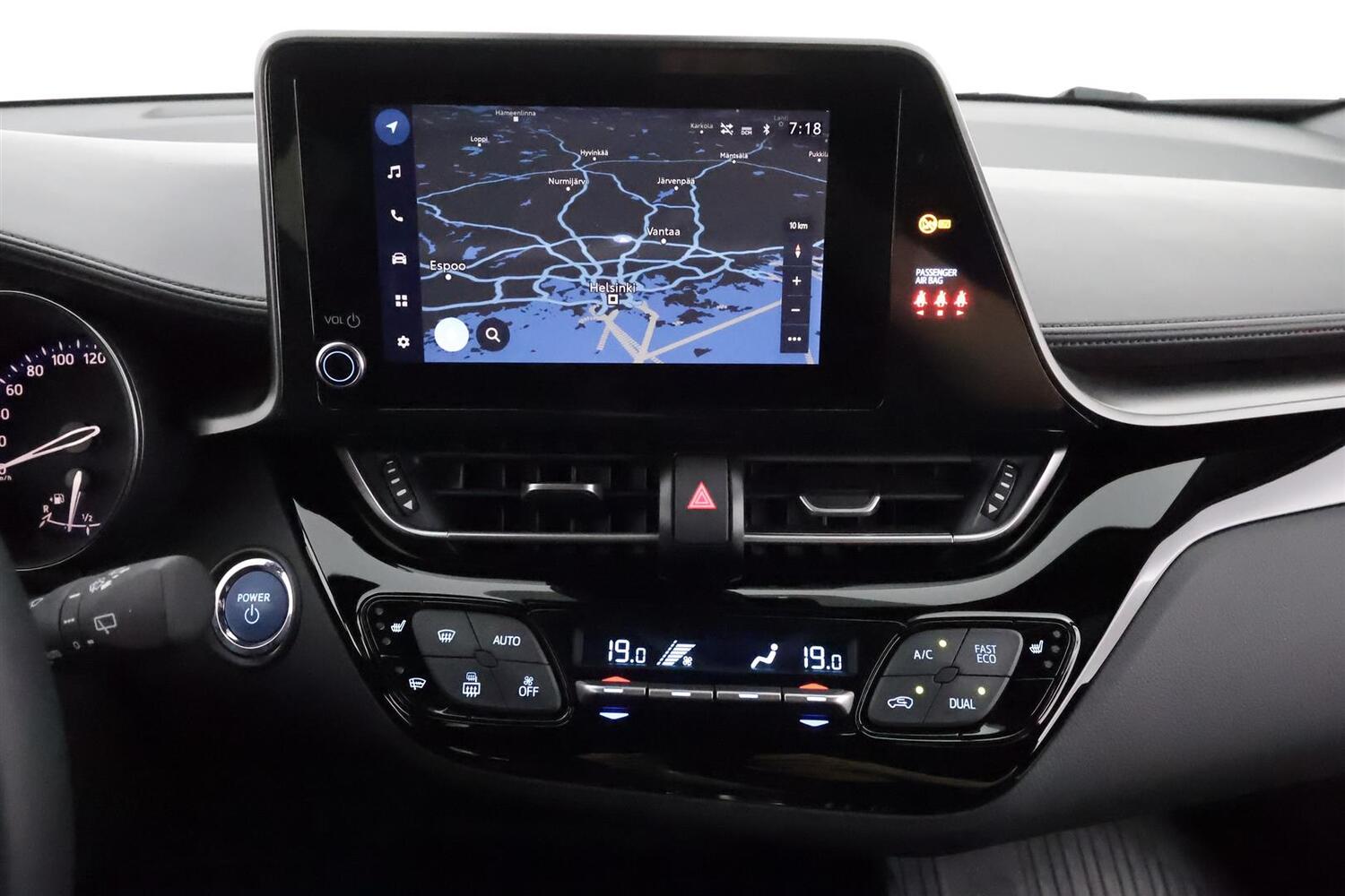 Toyota C-HR vaihtoauto