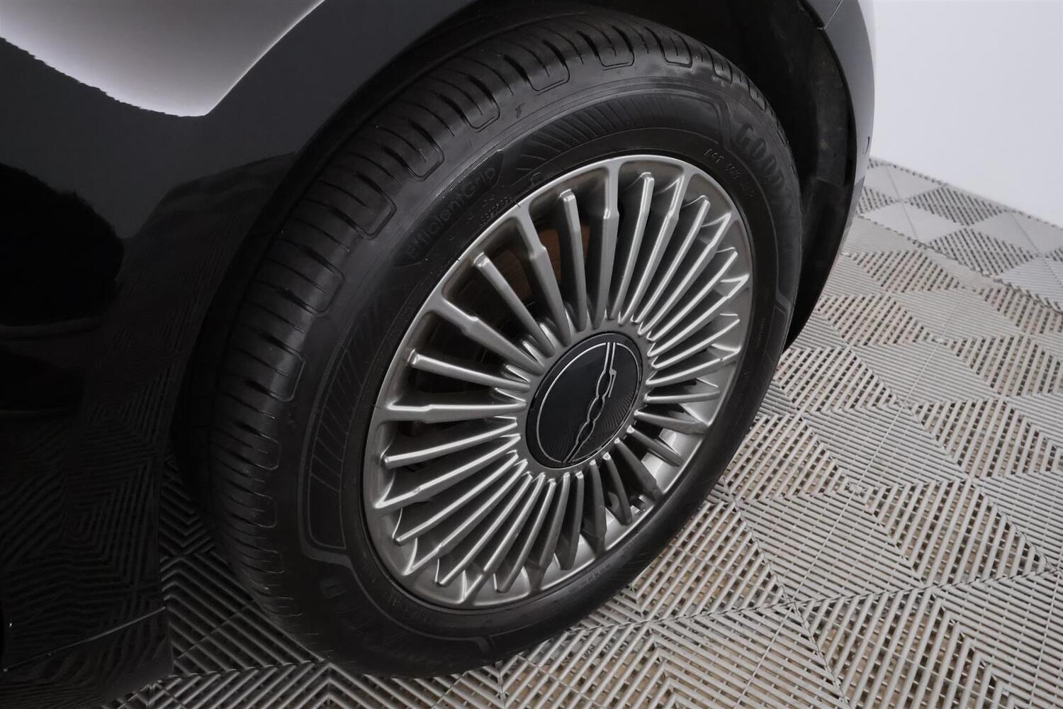 Fiat 500e vaihtoauto