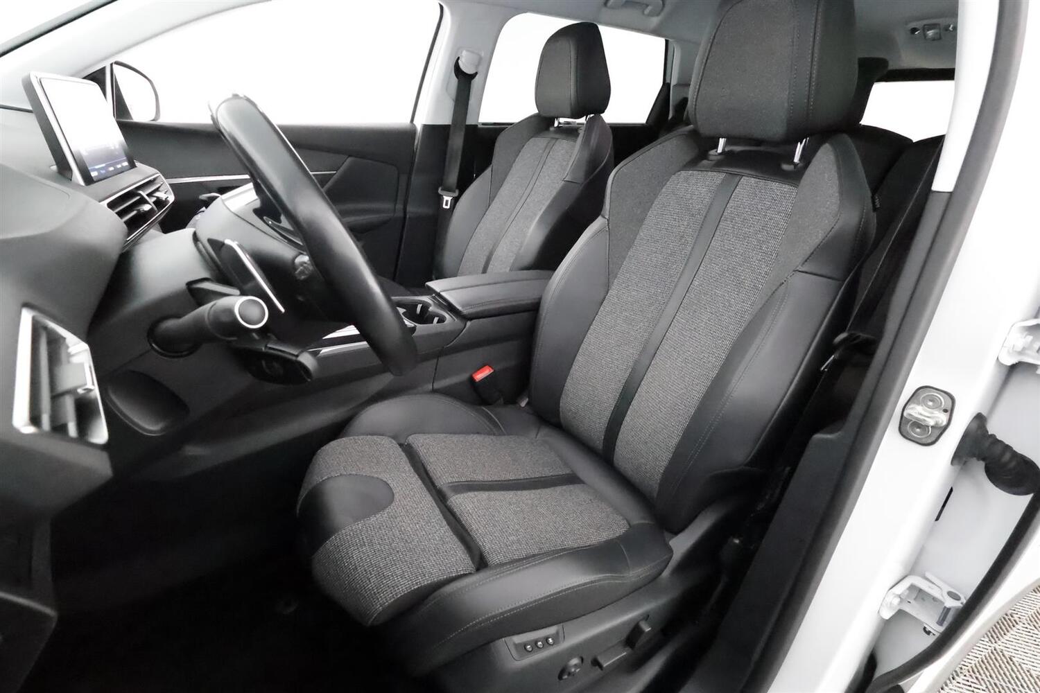Peugeot 5008 vaihtoauto