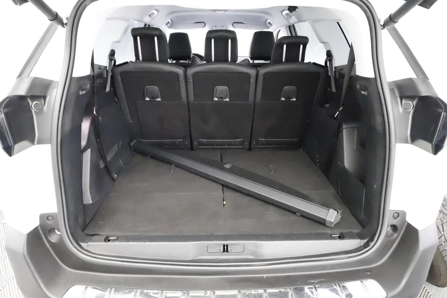Peugeot 5008 vaihtoauto