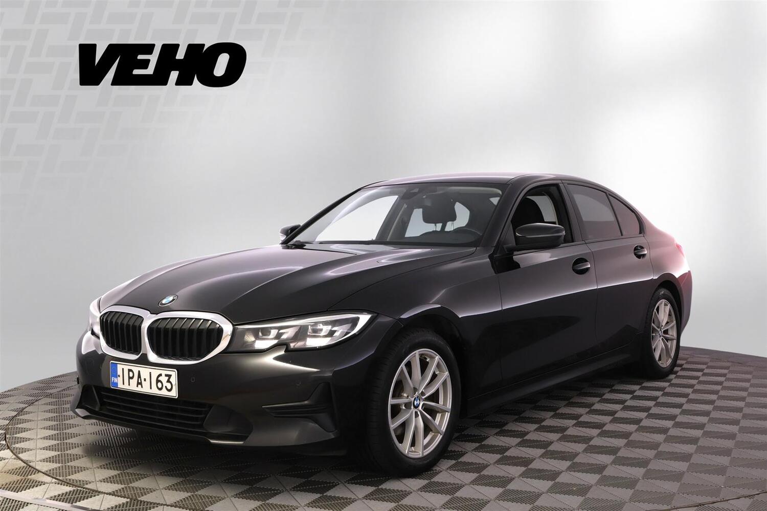 BMW 320 vaihtoauto