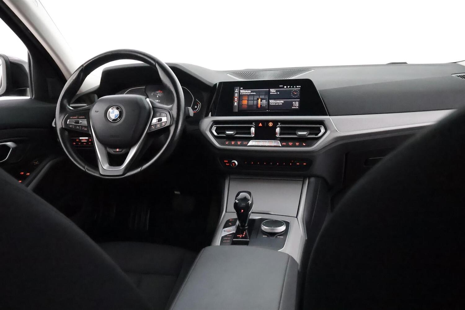 BMW 320 vaihtoauto