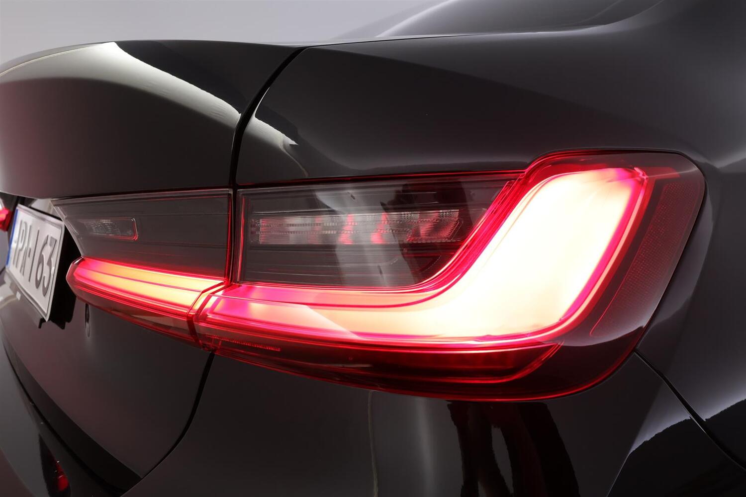 BMW 320 vaihtoauto