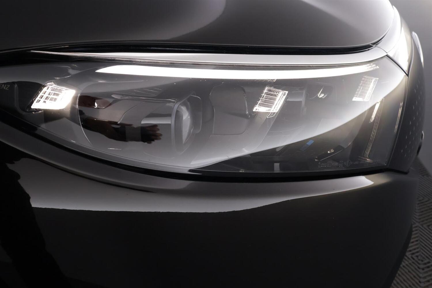 Mercedes-Benz EQS vaihtoauto