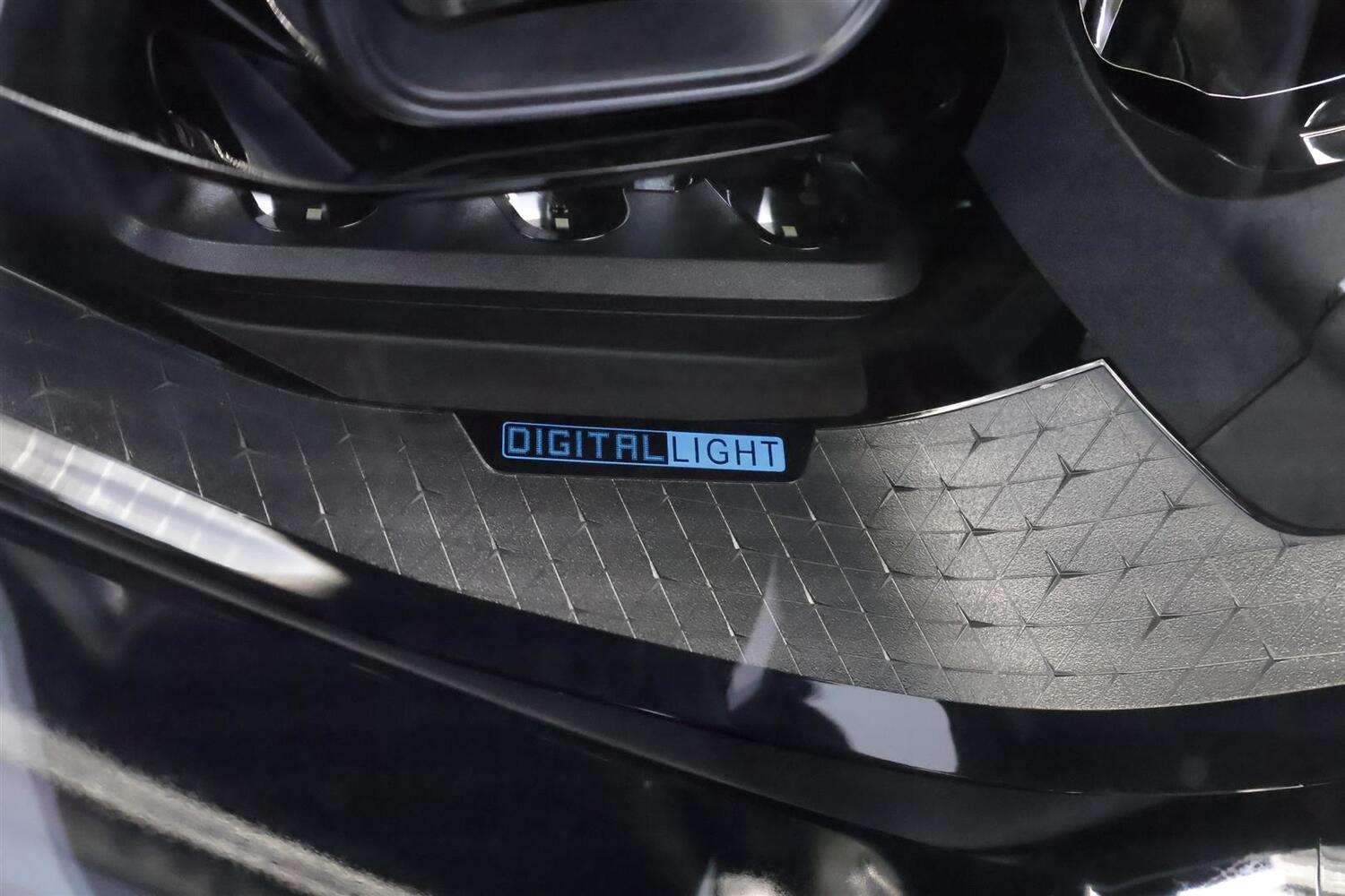 Mercedes-Benz EQS vaihtoauto