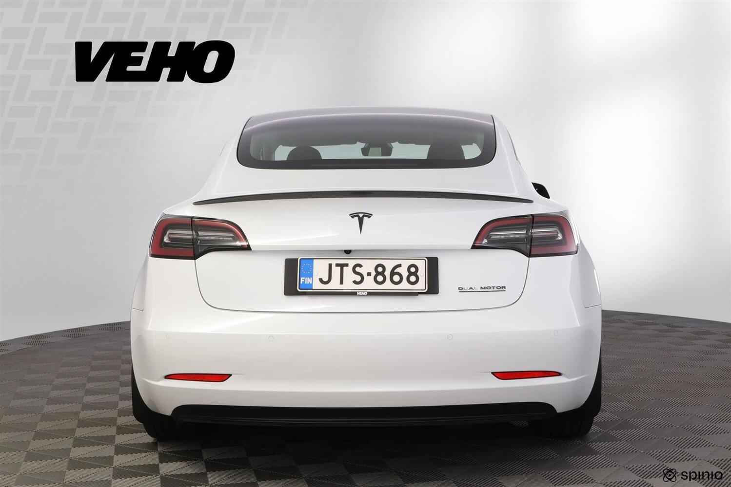 Tesla Model 3 vaihtoauto