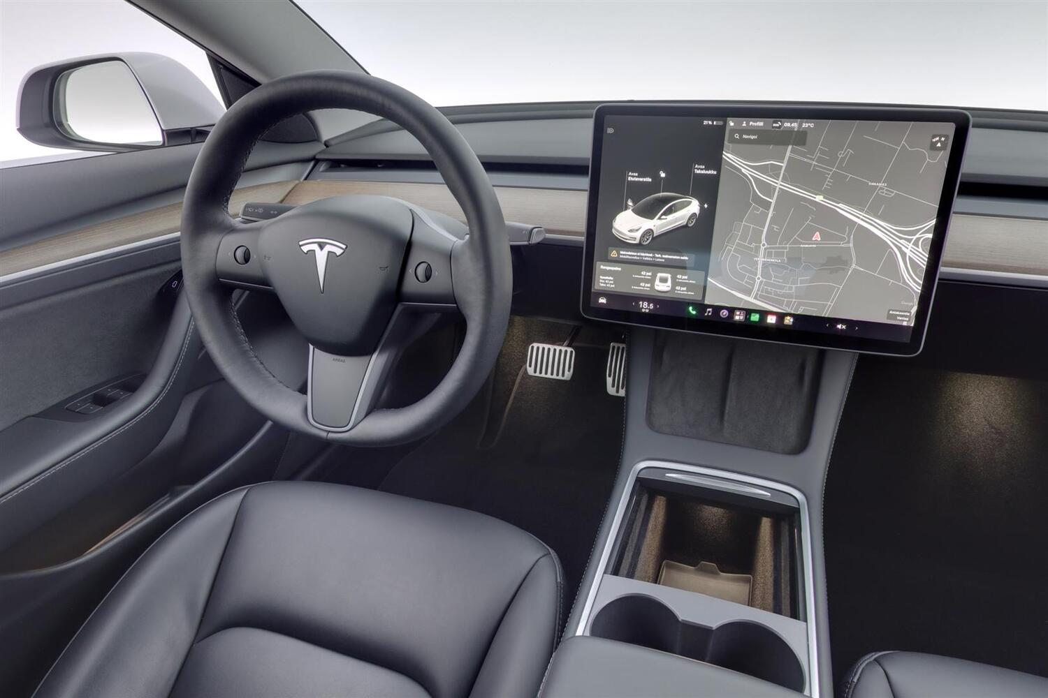 Tesla Model 3 vaihtoauto