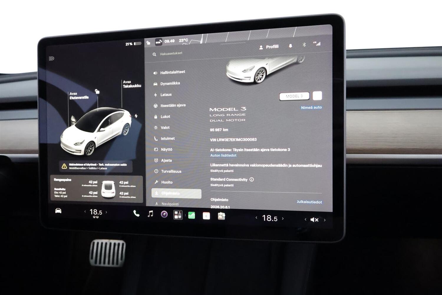 Tesla Model 3 vaihtoauto