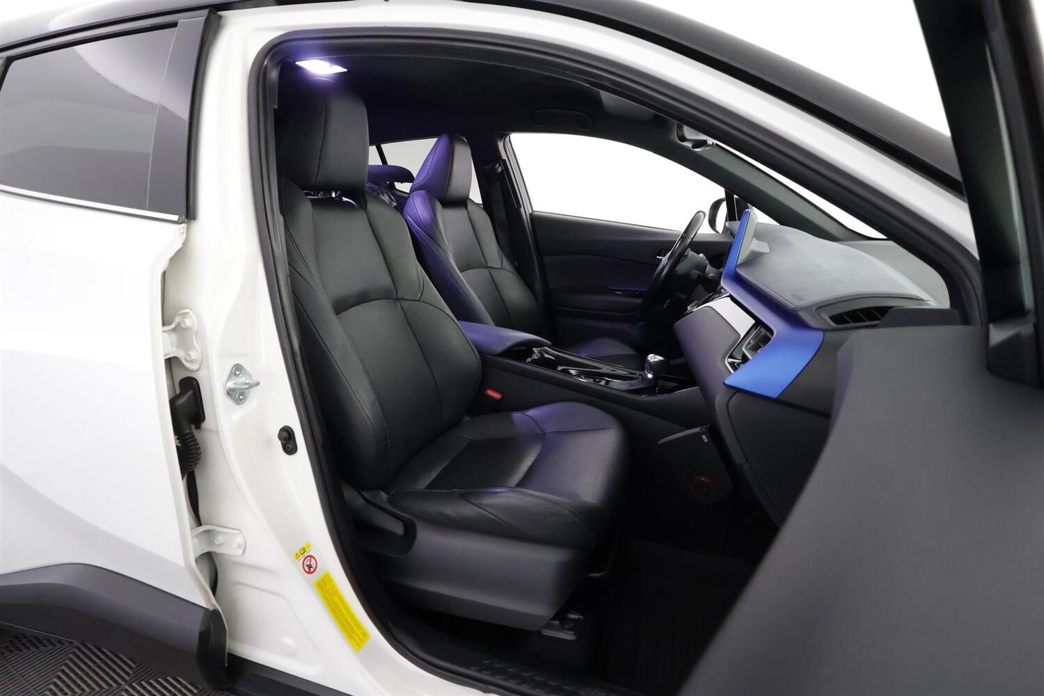 Toyota C-HR vaihtoauto