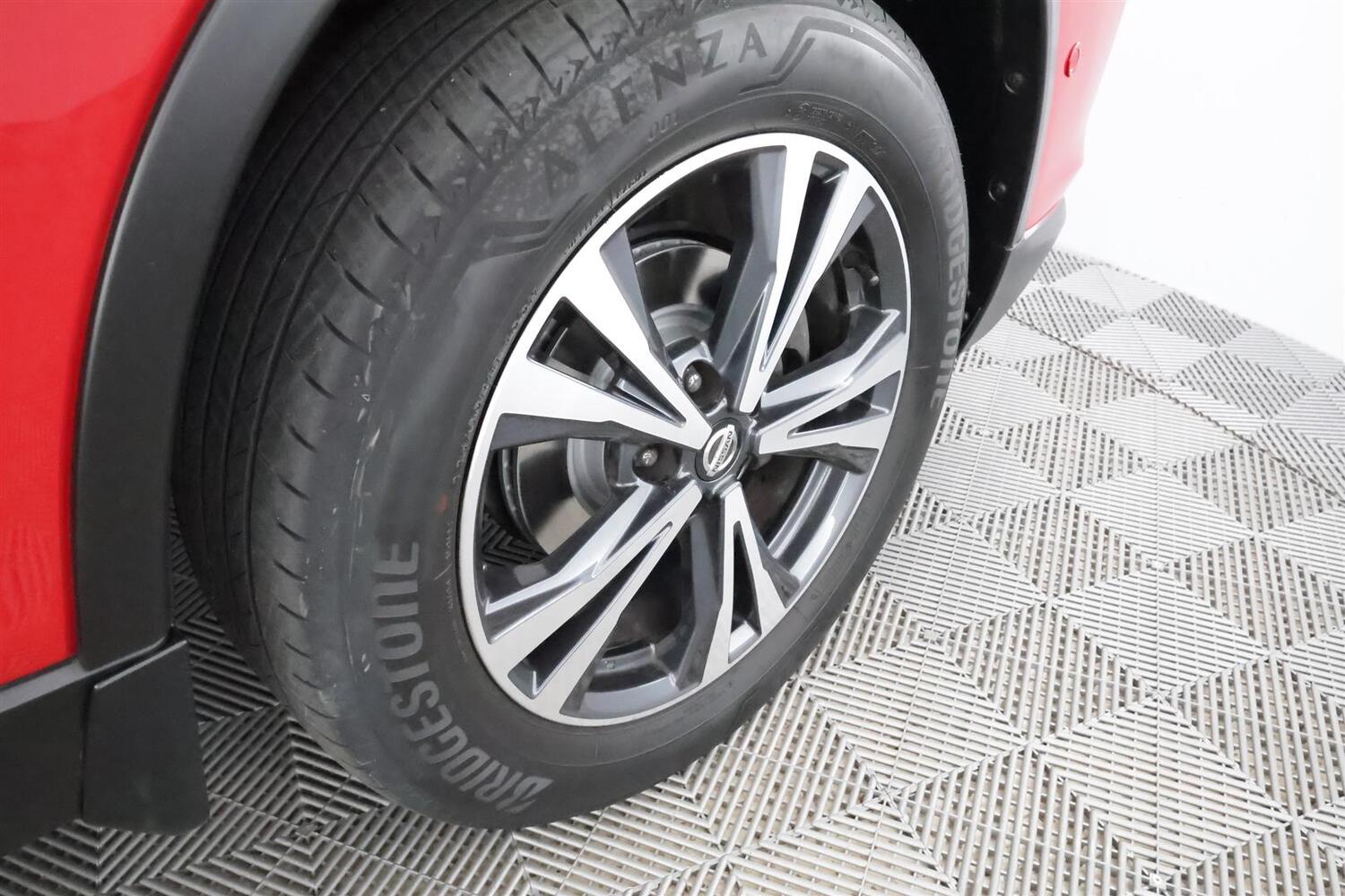 Nissan X-Trail vaihtoauto